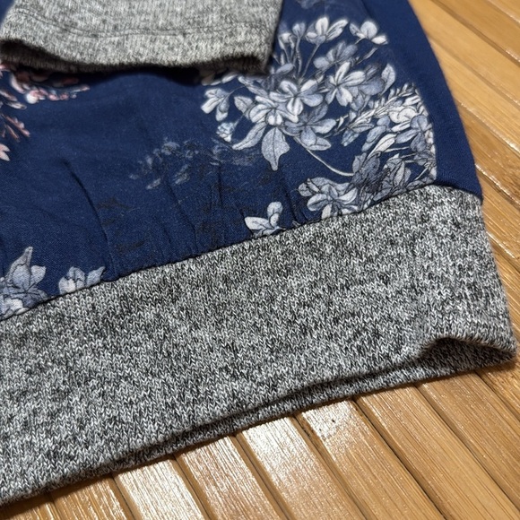 KUT From The Kloth Floral Blue and Gray Sweatshirt - Picture 4 of 5